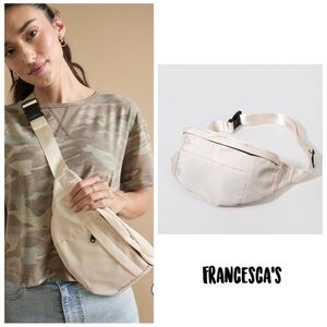 New Francesca's Leslie Ivory Fanny Pack